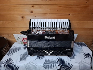 Acordeon Roland fr8x