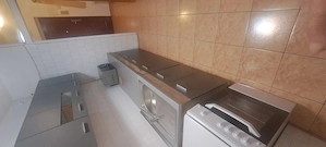 Decomandat,56mp,bl P105,6min metrou 1Dec1918,langa ,zugravit,f curat,, - imagine 9