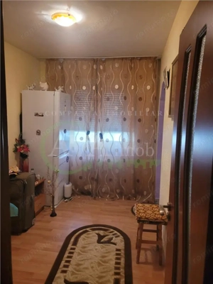 Apartament 3 camere nedecomandate, zona Cora - imagine 7