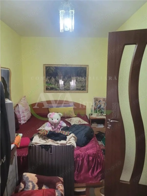 Apartament 3 camere nedecomandate, zona Cora - imagine 11