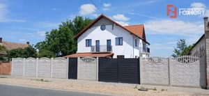 Casa individuala cu 6 camere Parter + 1 Etaj in Comlosu Mare