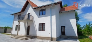 Casa individuala cu 6 camere Parter + 1 Etaj in Comlosu Mare - imagine 3
