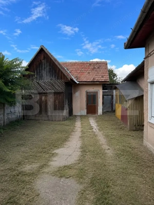 Casă de vânzare, 105.50 mp, teren 483 mp, zona Centru