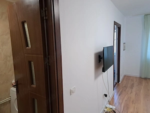 Închiriez garsonieră în zona Apusului  - imagine 8