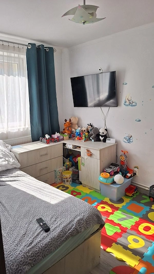 Apartament 3 camere, et.3, 51mp +balcon inchis +garaj langa bloc - imagine 3