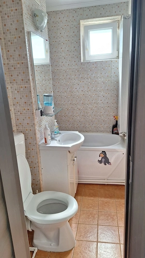 Apartament 3 camere, et.3, 51mp +balcon inchis +garaj langa bloc - imagine 6