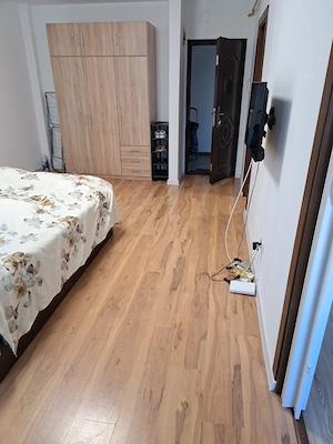 Închiriez garsonieră în zona Apusului  - imagine 6