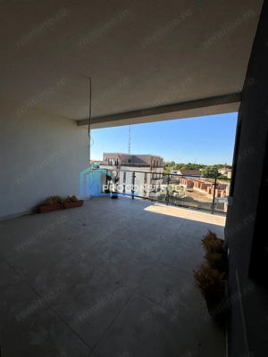 De vanzare penthouse cu 3 camere | 2 bai  |Terasă 30 mp| Giroc - imagine 2