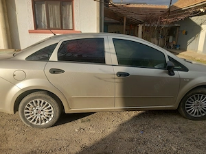 Dezmembrez fiat linea 