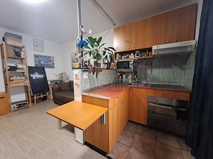 Vanzare, garsoniera confort 2, cu baie si chicineta proprie, loc parcare, zona Astra. - imagine 5