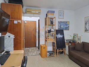Vanzare, garsoniera confort 2, cu baie si chicineta proprie, loc parcare, zona Astra. - imagine 3