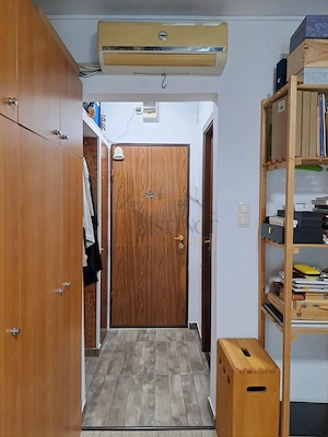 Vanzare, garsoniera confort 2, cu baie si chicineta proprie, loc parcare, zona Astra. - imagine 7