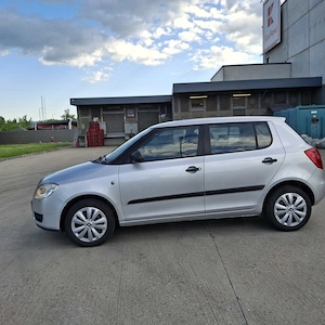 Vând Skoda Fabia 2010,1.2 benzină, recent adusă.  - imagine 6
