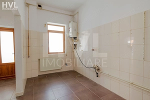 Spațiu comercial generos, vizibilitate excelentă   Str. Mihai Eminescu, Arad - imagine 8