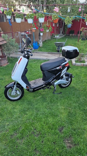 Scuter electric R8, 20Ah, Li-Ion, 45 km h, Alb  - imagine 2