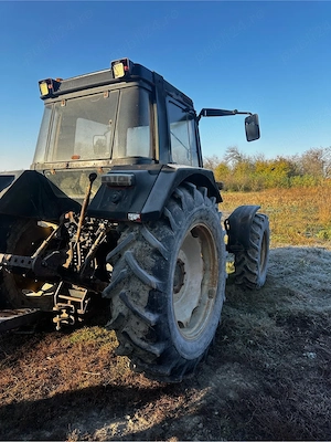 tractor case 1056xl - imagine 3
