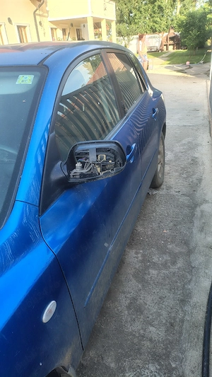 dezmembrez mazda 3 2006 - imagine 3
