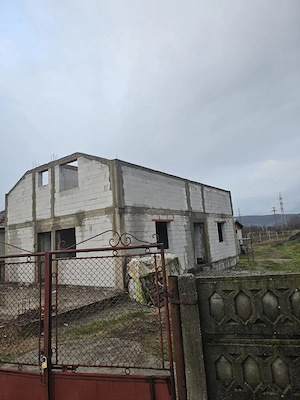 Casă de vânzare 
