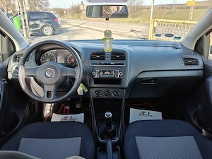 VW Polo 6R 2012 1.2 MPI  Carte service Grantie Rate - imagine 7
