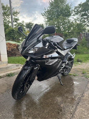 Yamaha Yzf r125 - imagine 5
