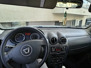 vand dacia duster - imagine 3