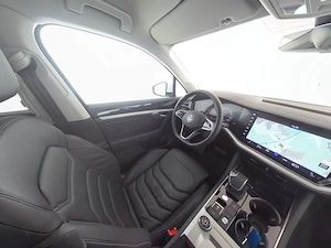 Volkswagen Touareg - imagine 10