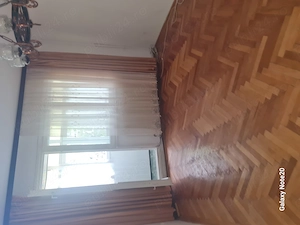 Vând apartament 2 camere semidecomandate 