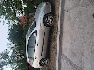 Vând  mașina ford focus 1.8 tdci motorina anul 2001