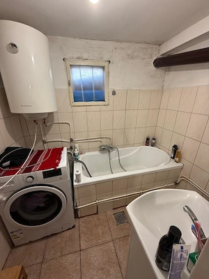 Casa si teren de vanzare 