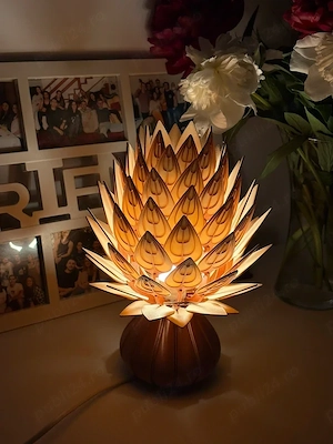 Veioză decorativă 3D petale 30cm