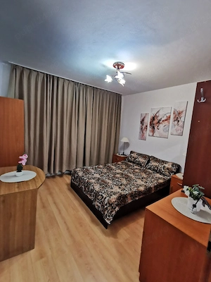 Regim hotelier apartament 2 camere decomandat parter Lipovei Holdelor cu centrala la principala