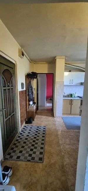 Unirii - Vanzare apartament 2 camere - Str. Decebal - imagine 3