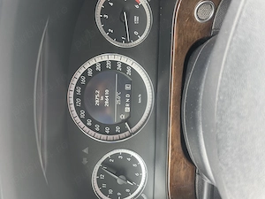 MERCEDES-BENZ E 200 CDI BlueEFFICIENCY 2011   diesel, într-o stare foarte bună. - imagine 6