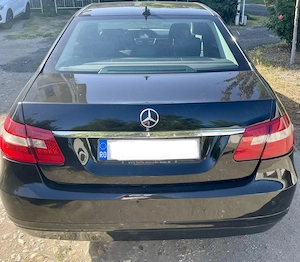 MERCEDES-BENZ E 200 CDI BlueEFFICIENCY 2011   diesel, într-o stare foarte bună. - imagine 8