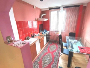 Apartament 3 camere, 2 bai, balcon 6 m, zona Spital Piatra Neamt - imagine 4