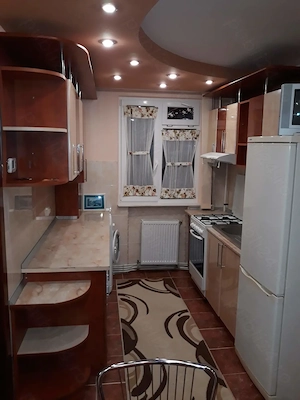 Închiriez ap.2 camere Precista  - imagine 8