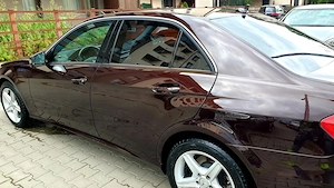 E250  Mercedes-Benz manuala - imagine 2