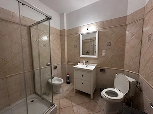 Apartament cu curte in vila ultracentral - imagine 3