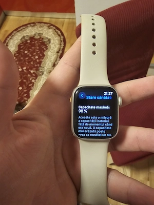 Apple Watch 9, GPS, Carcasa Starlight Aluminium 41mm, Starlight Sport Band - S M