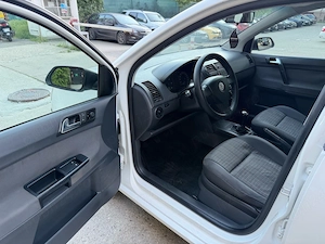 Volkswagen Polo 4 Facelift 1 4 TDI 80CP 2009 Euro 4 AC Cauciucuri Noi M+S - imagine 9