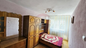 Apartament cu 4 camere de vânzare în zona Maratei