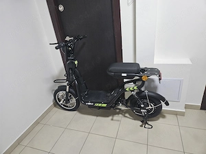 Vand bicicleta electrica.