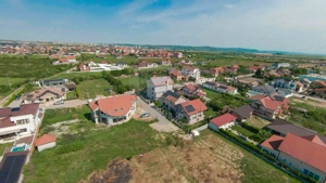 Vilă la roșu, tencuită, 5 camere, 240 mp util, Sânmartin, teren 726 mp - imagine 8