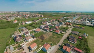 Vilă la roșu, tencuită, 5 camere, 240 mp util, Sânmartin, teren 726 mp - imagine 11