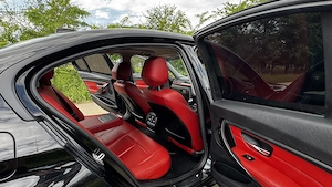 BMW f30 volan dreapta înscrisă de România 