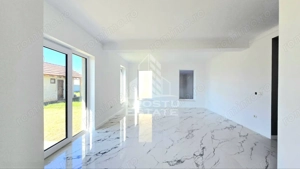Casa Individuala 4 camere, pe colt, Giarmata