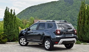 DACIA Duster  GARANTIE Anticoroziune: 6 ani  70.000KM!! NAVIGATIE senzori parcare consum 6% - imagine 5