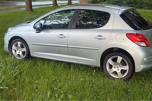 Peugeot 207 automat  euro 5 - imagine 3