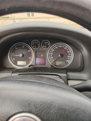 Vând Volkswagen passat 2.0tdi 2005 - imagine 5