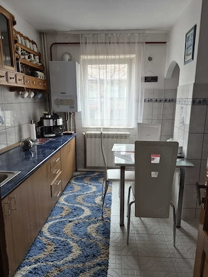 Apartament 3 camere de vânzare  - imagine 2
